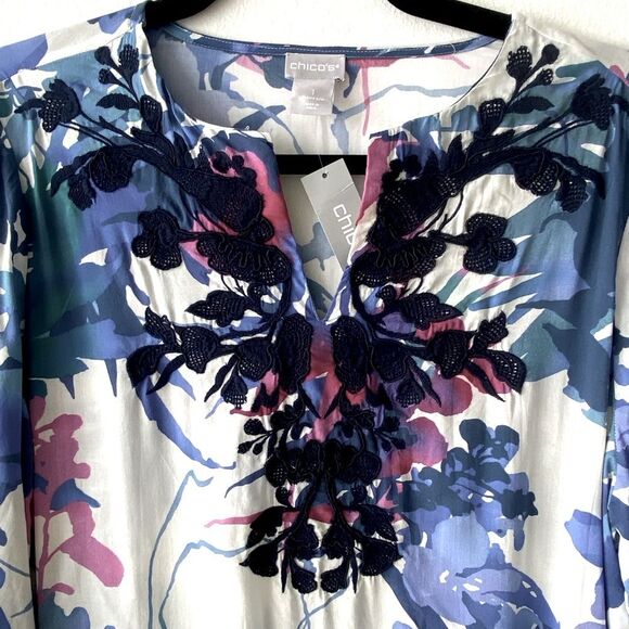 CHICO'S NWT Floral Split Neck Tunic Long Top Women's M Embroidered Boho Resort - Picture 3 of 14
